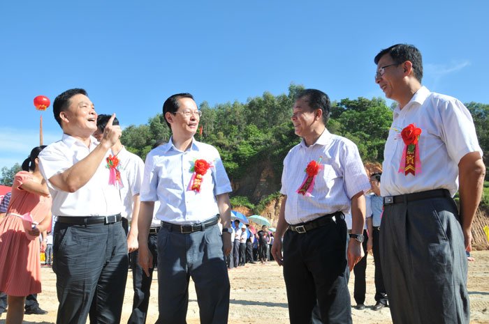 總投資20億中德金屬生態(tài)城主干道開(kāi)工建設(shè)